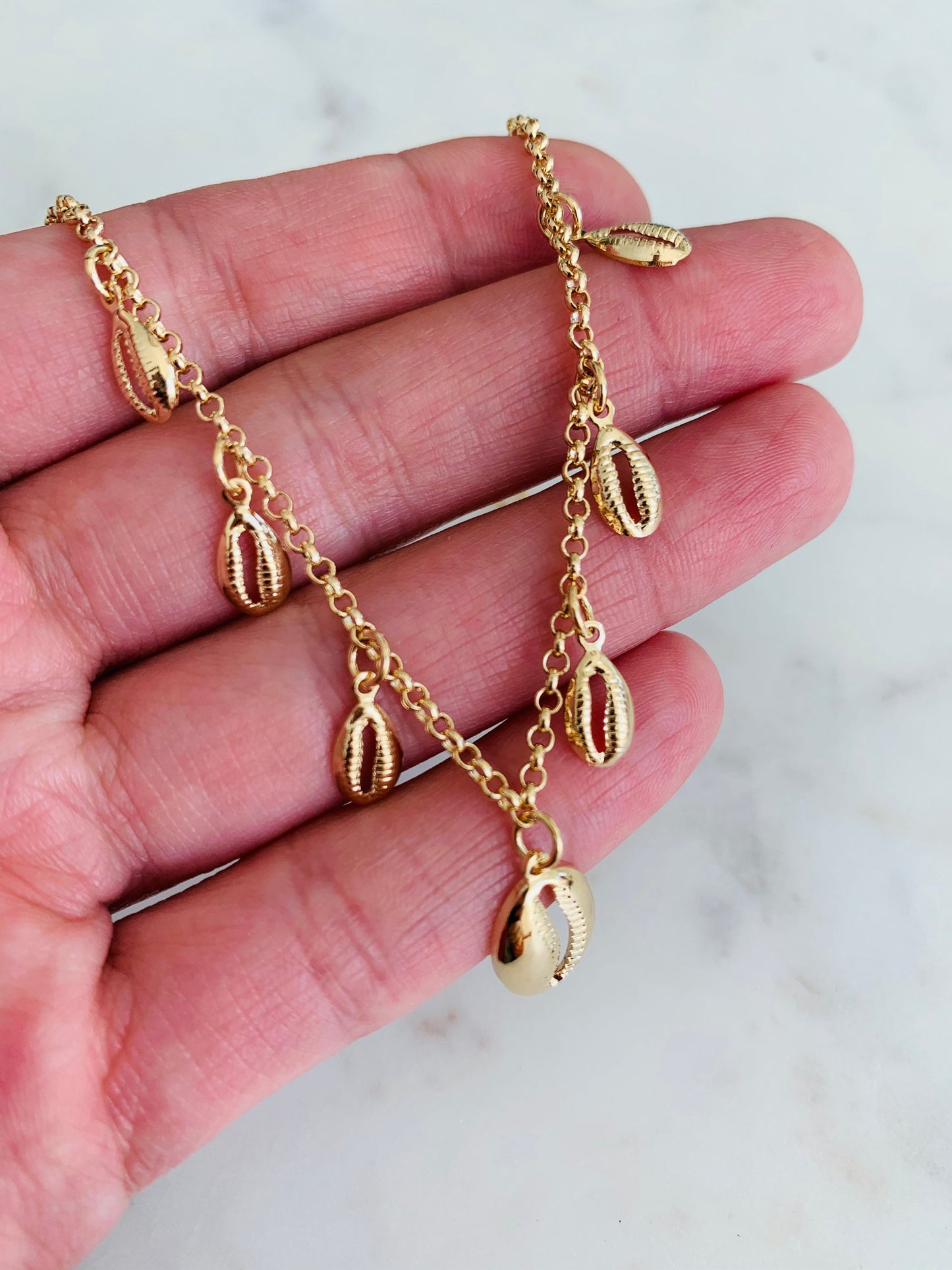 Gold Filled Puka Shell Anklet | Coastal-Inspired Summer Jewelry