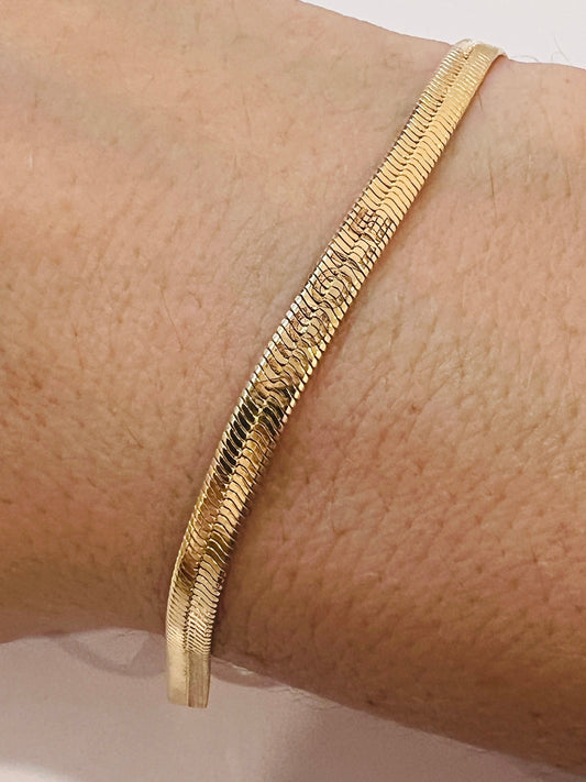Gold Filled Herringbone Bracelet | 4mm Engraved Shine