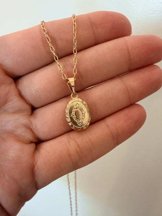 Gold Filled Mini Locket Necklace | 16" 18" | Classic Gold Keepsake