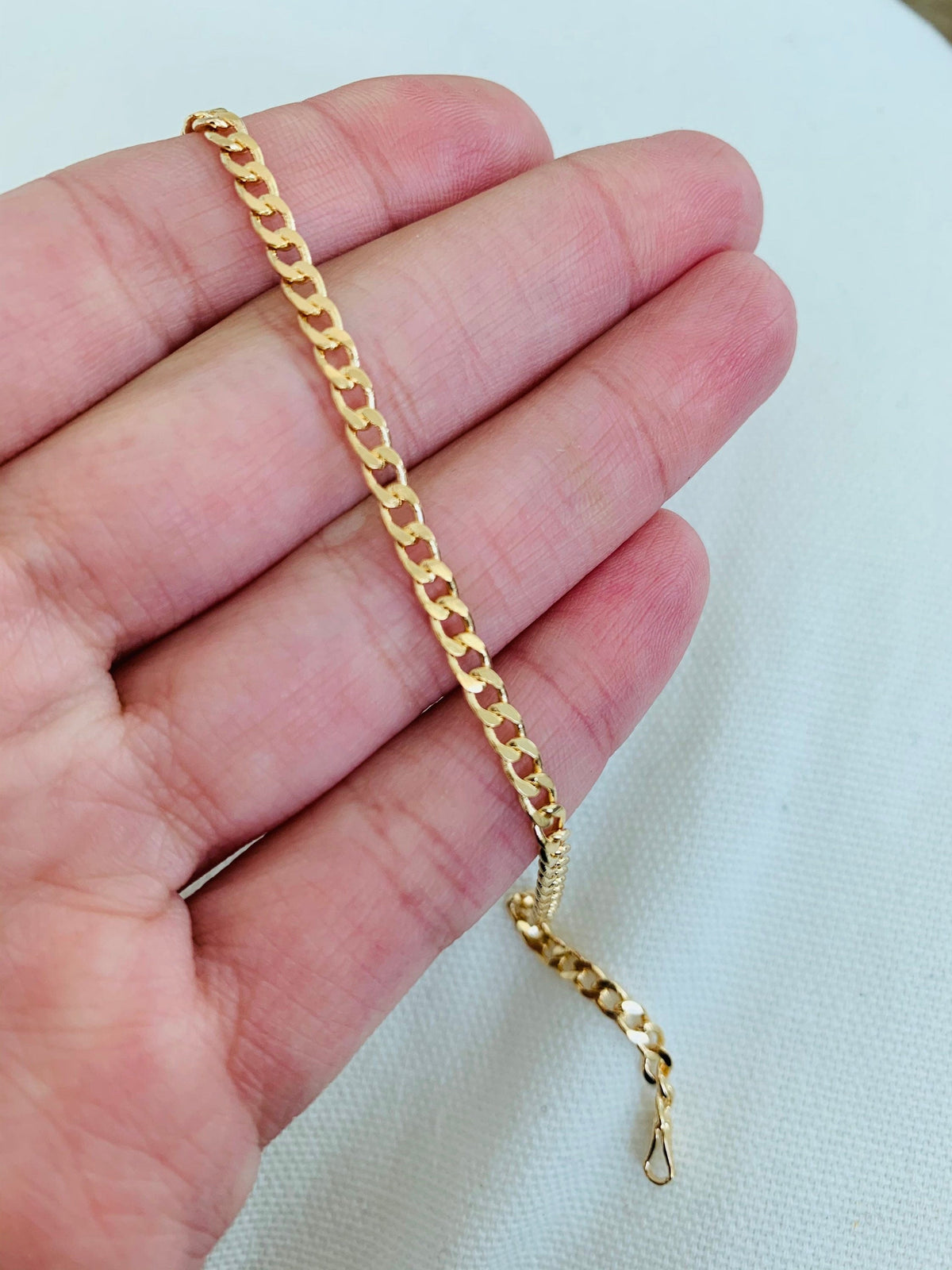 18KT Gold Filled Anklets, Gold Filled 3.5mm Curb Anklet | Chunky Everyday Chain by HAUS OF MONOGRAM