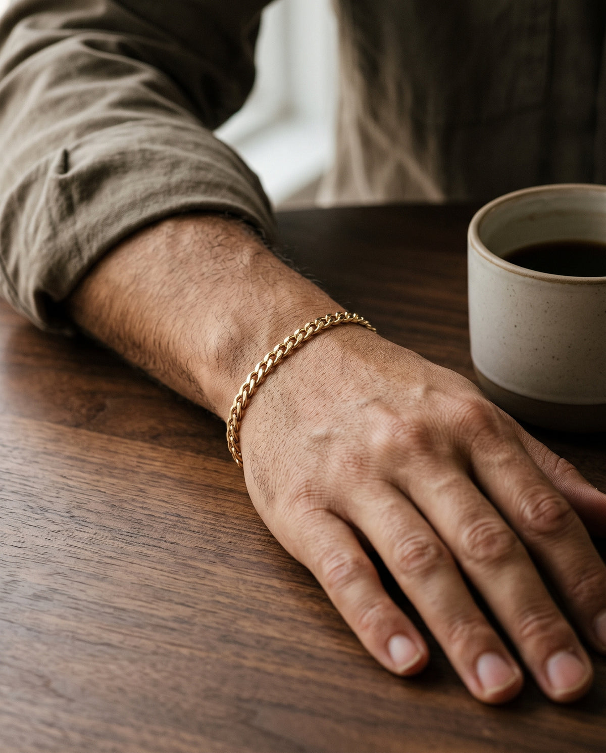 Gold Filled 3mm Curb Chain Bracelet – 18K Gold worn by a model