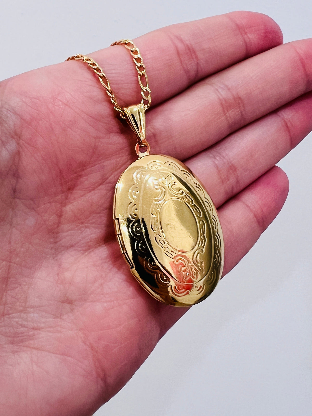 18KT Gold Filled Necklaces, Gold Filled Locket Necklace | 16" 18" | Classic Gold Keepsake by HAUS OF MONOGRAM