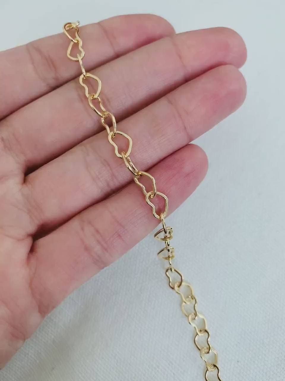 Gold Filled Bracelet, Heart Link Bracelet, Gold Bracelet, Delicate Bracelet,Layering Bracelet,Stacking Bracelet,Simple Bracelet, Gold Filled