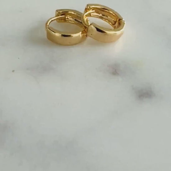 Tiny Hoop Earrings, Gold Hoop Earrings, Small Hoop Earrings, Huggies, Everyday Earrings, Hoop Earrings, Delicate Earrings, Earrings