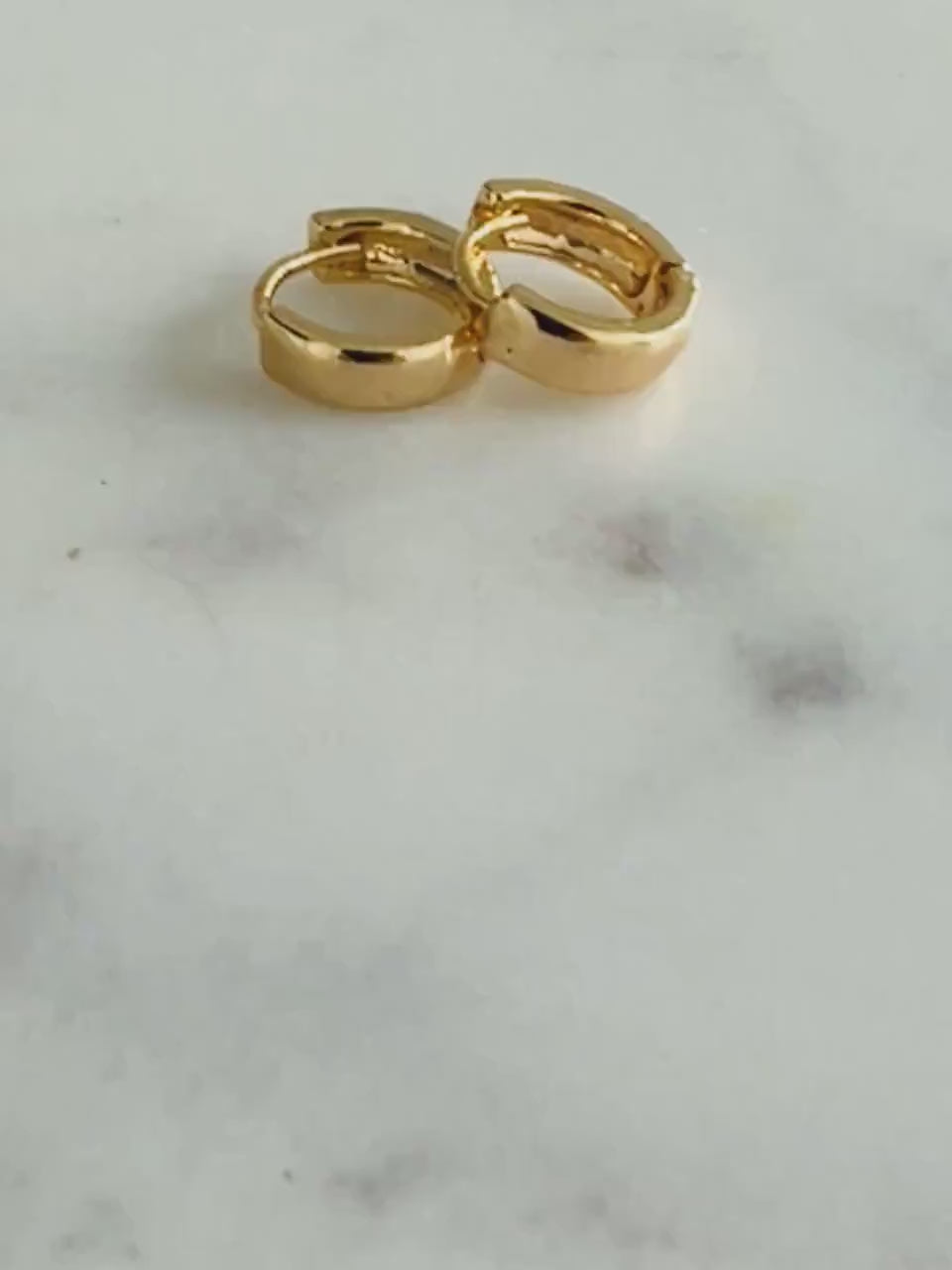Tiny Hoop Earrings, Gold Hoop Earrings, Small Hoop Earrings, Huggies, Everyday Earrings, Hoop Earrings, Delicate Earrings, Earrings