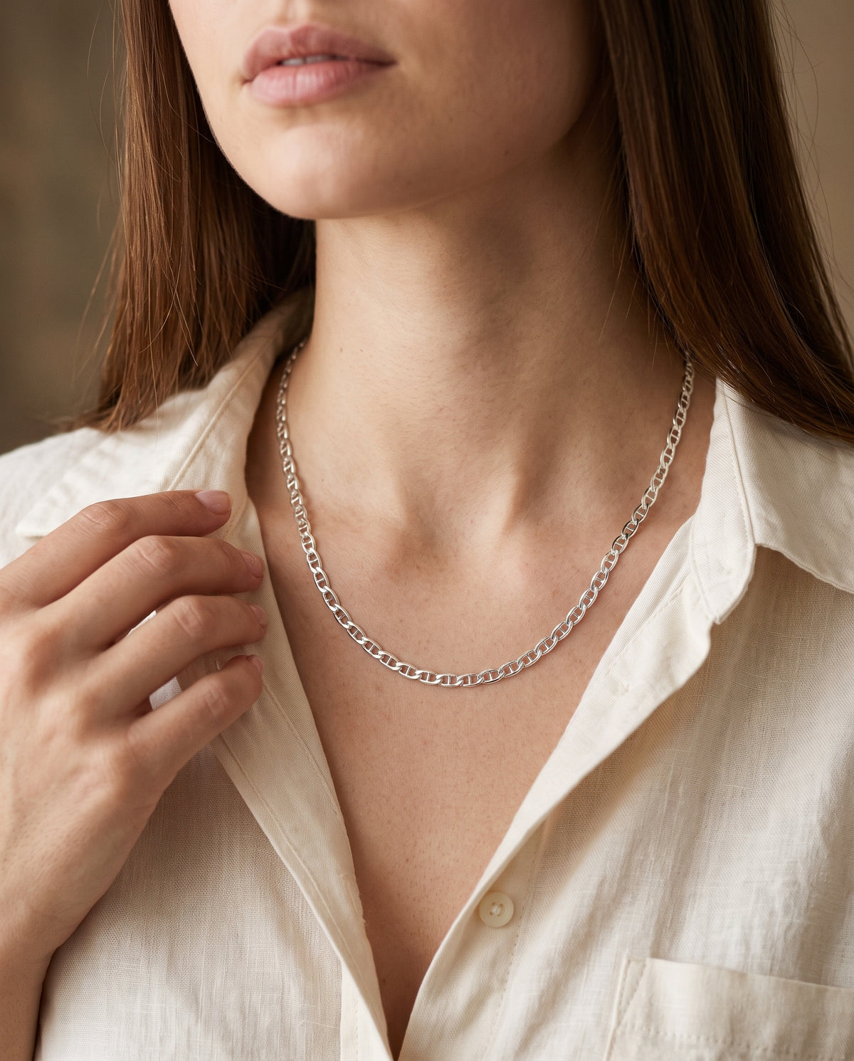 Sterling Silver 2mm Mariner Link Necklace worn by a model