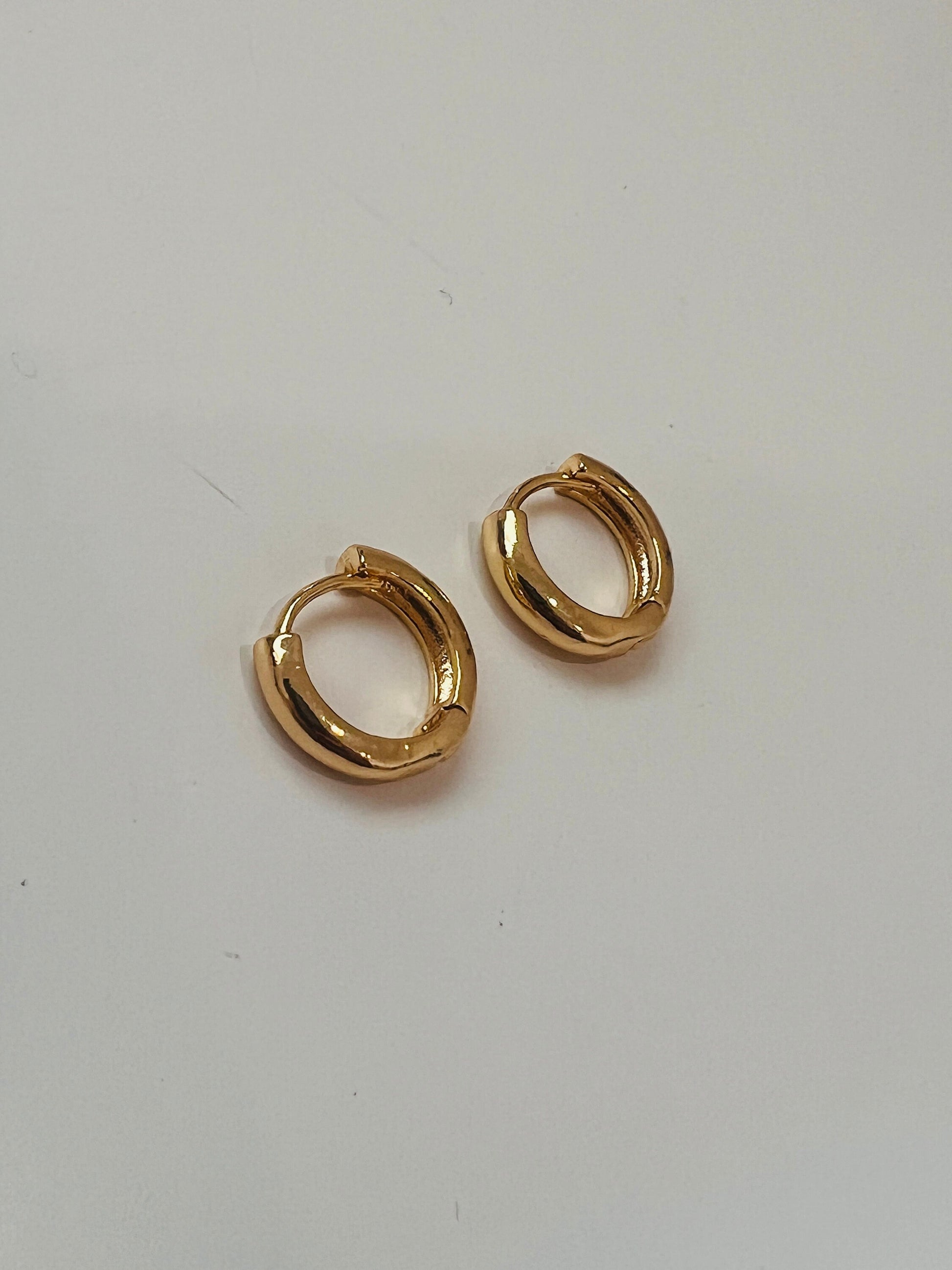 Tiny Hoop Earrings, Gold Hoop Earrings, Small Hoop Earrings, Huggies, Everyday Earrings, Hoop Earrings, Delicate Earrings, Earrings