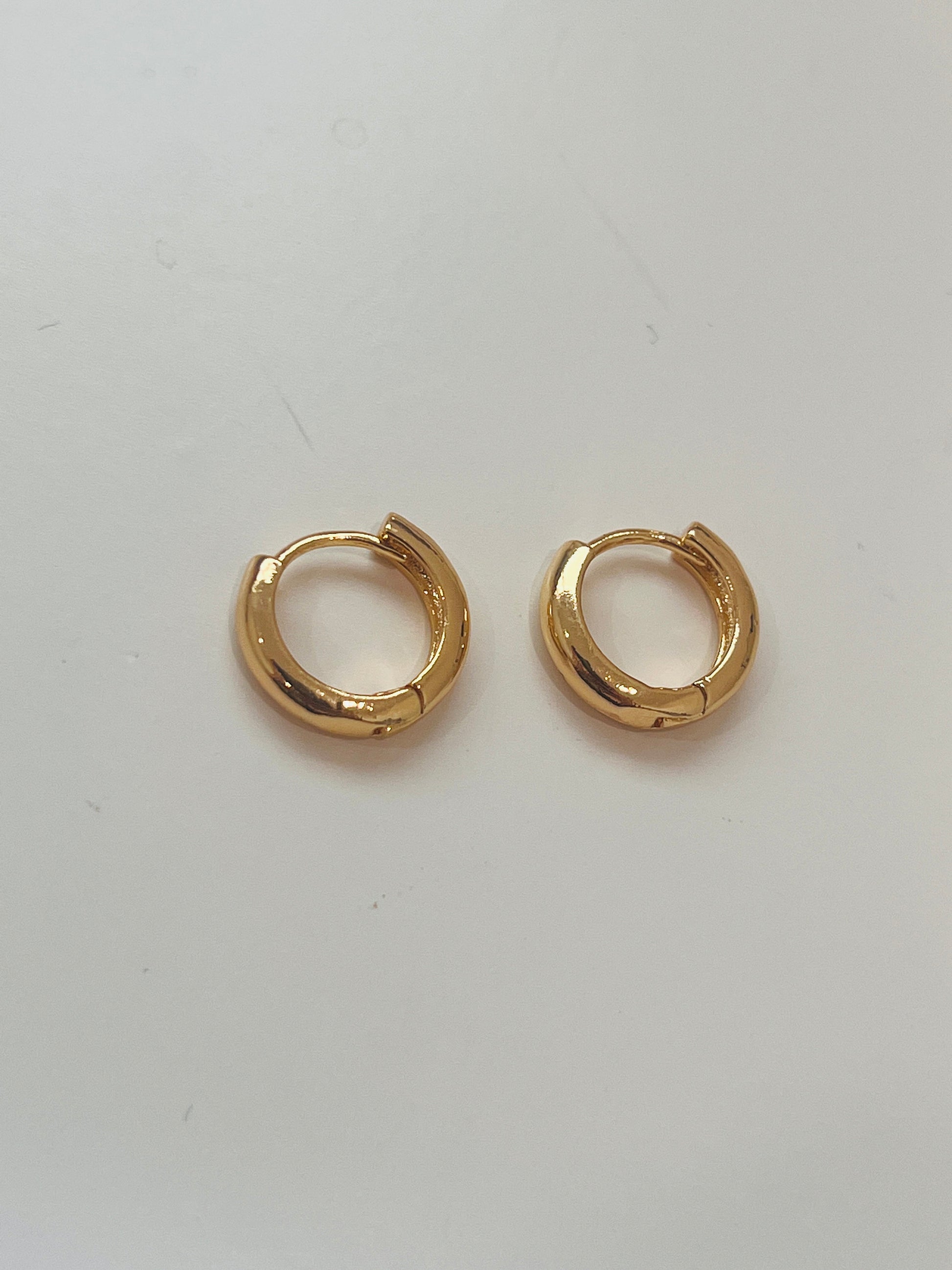 Tiny Hoop Earrings, Gold Hoop Earrings, Small Hoop Earrings, Huggies, Everyday Earrings, Hoop Earrings, Delicate Earrings, Earrings