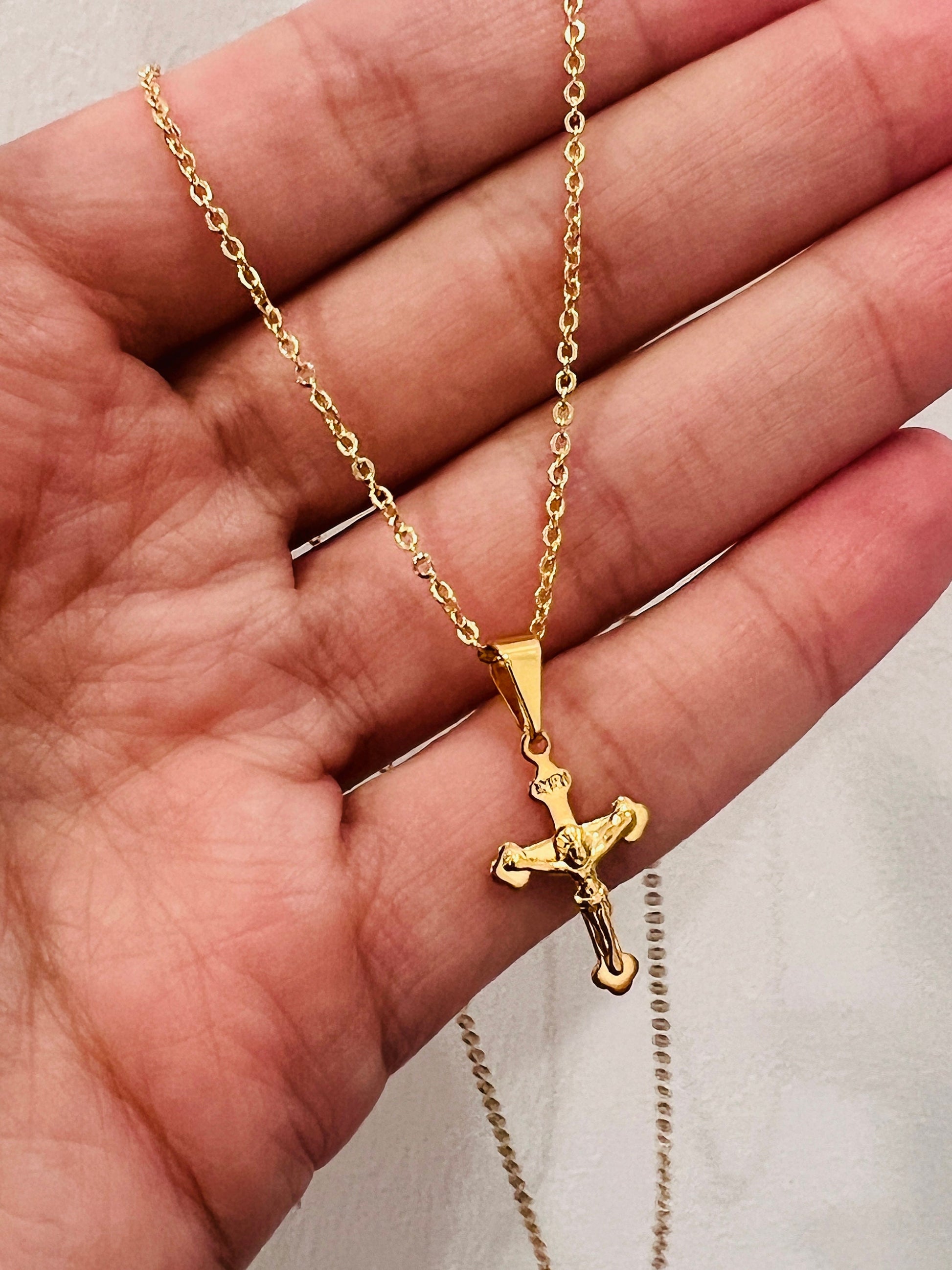 Cross Necklace,Mini Cross Pendant with Gold Filled Chain ,Gold Filled Necklace, Delicate Necklace, Everyday Necklace, Gift for Her, Gift
